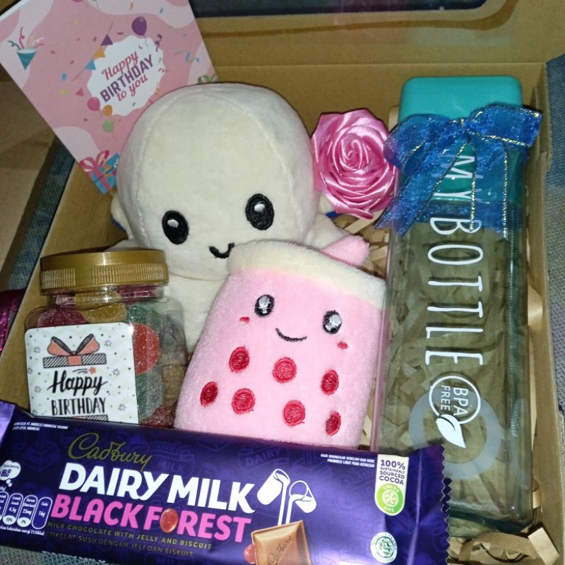 

Hampers Birthday ulangtahun / Graduation wisuda / anniversary / Gift Box