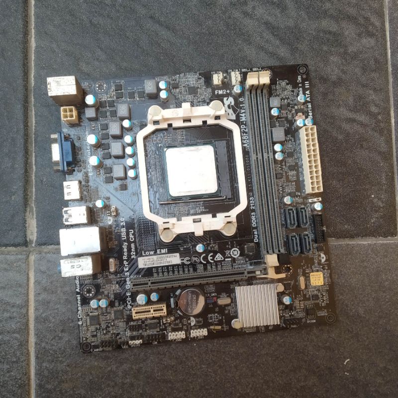 ECS A68F2P-M4 + AMD Kaveri A8-7650K