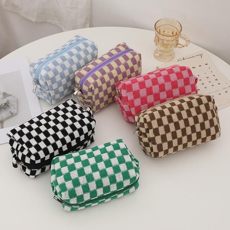 KOREAN CHECKERBOARD KNITTED MAKE UP BAG / POUCH KOSMETIK / TAS MAKE UP BAG / KOTAK PENSIL KOREA