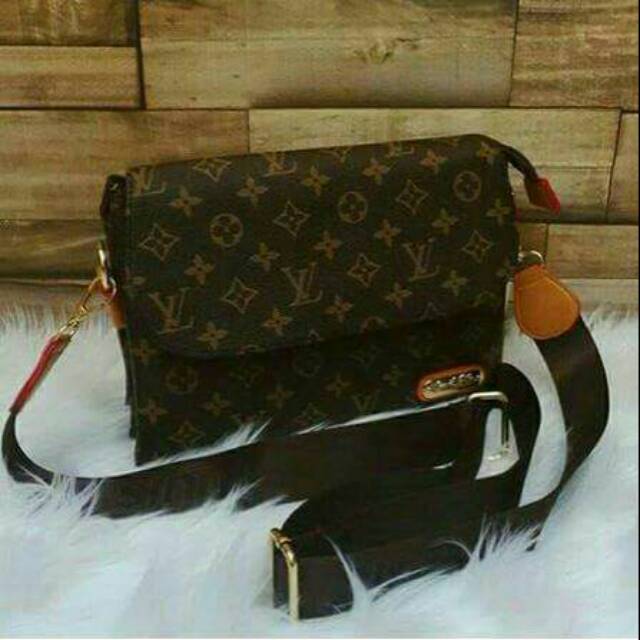 

Lv sling amplop super