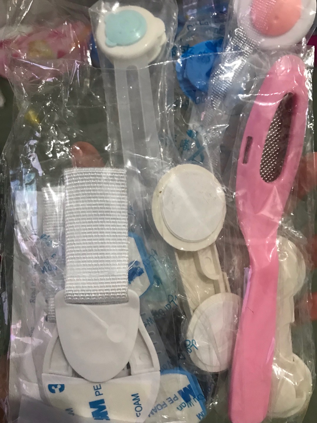 Pengaman Elastis Pintu Lemari Laci Bening Motif Bulat Beruang Smile