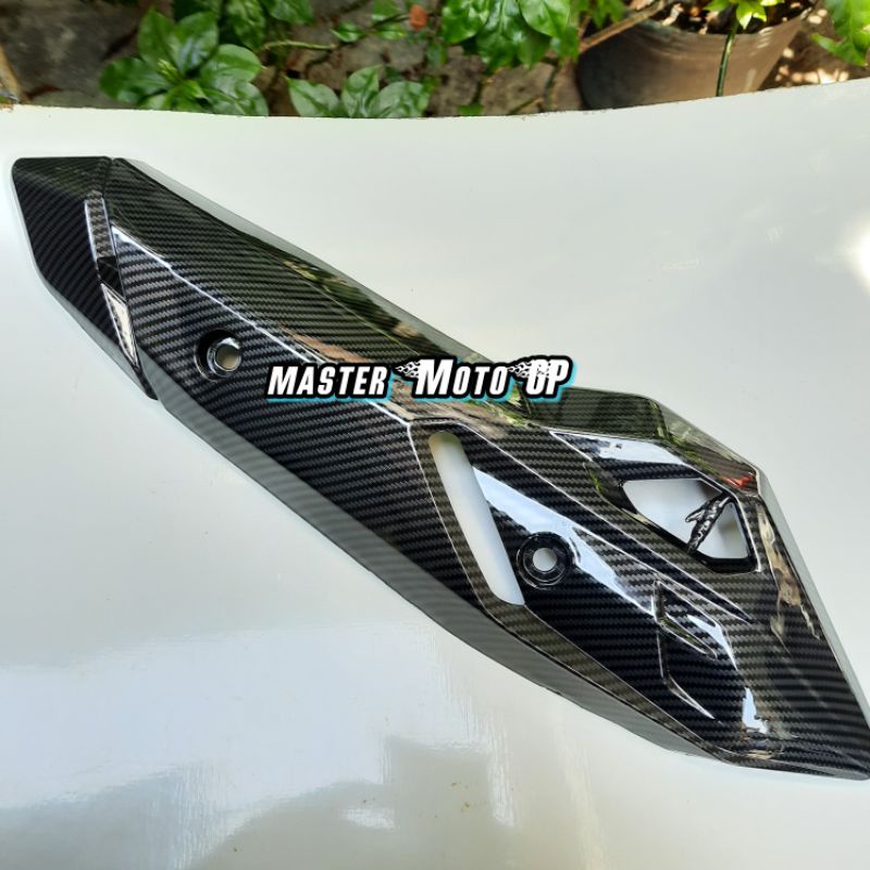 cover kenalpot karbon vario 125 - vario 150 LED Lama Tutup kenalpot vario 125 - vario 150 carbon hitam zoro fine