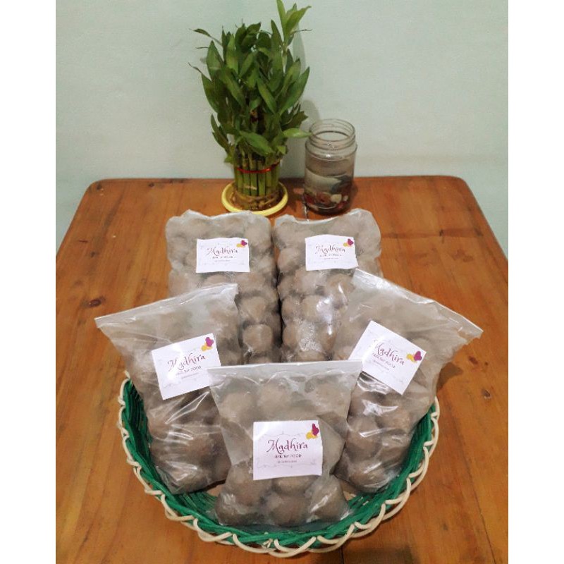 

Bakso Sapi Homemade isi 25/50/100 noMSG noPengawet Fresh produksi setiap hari