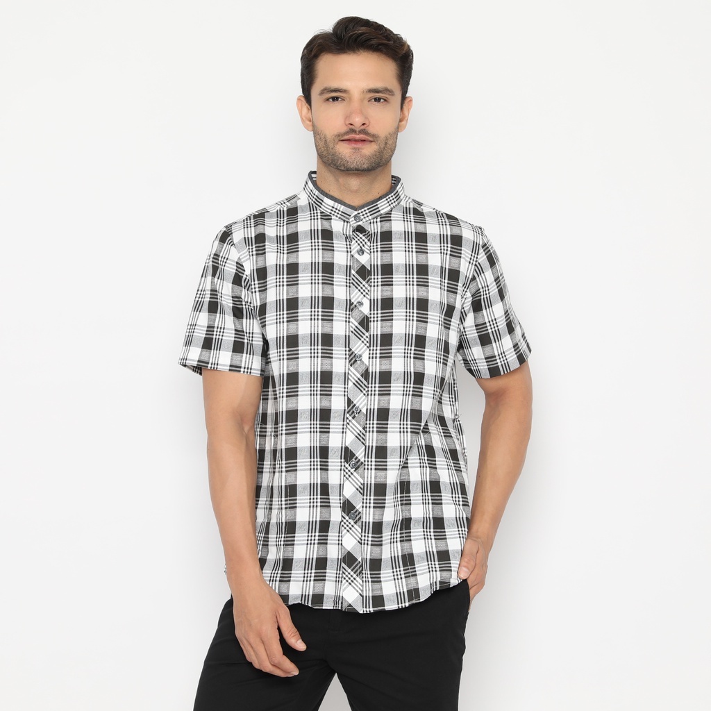 Platini Kemeja Shanghai Pria Kotak Lengan Pendek Katun 93995 Motif B