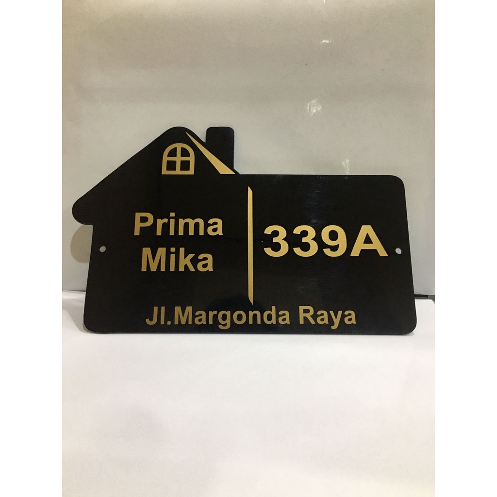 NOMOR RUMAH 28 x 18 cm / BAHAN ACRYLIC