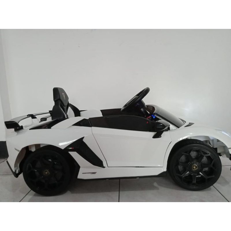 MOBIL AKI LAMBORGHINI - REMOT CONTROL - MAINAN MOBIL AKI MATARAM