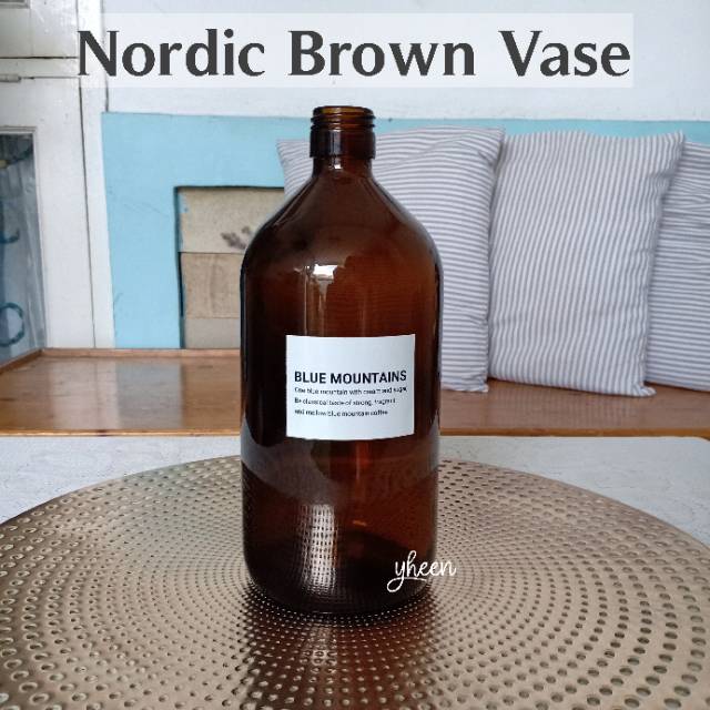 Nordic Brown Vase / Vas Kaca Botol Coklat