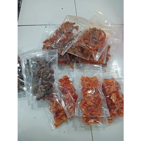 camilan 2000 an aneka snack,pastel mini abon,opak mini singkong ,lumring,pilus kocai,lumpia coklat,k