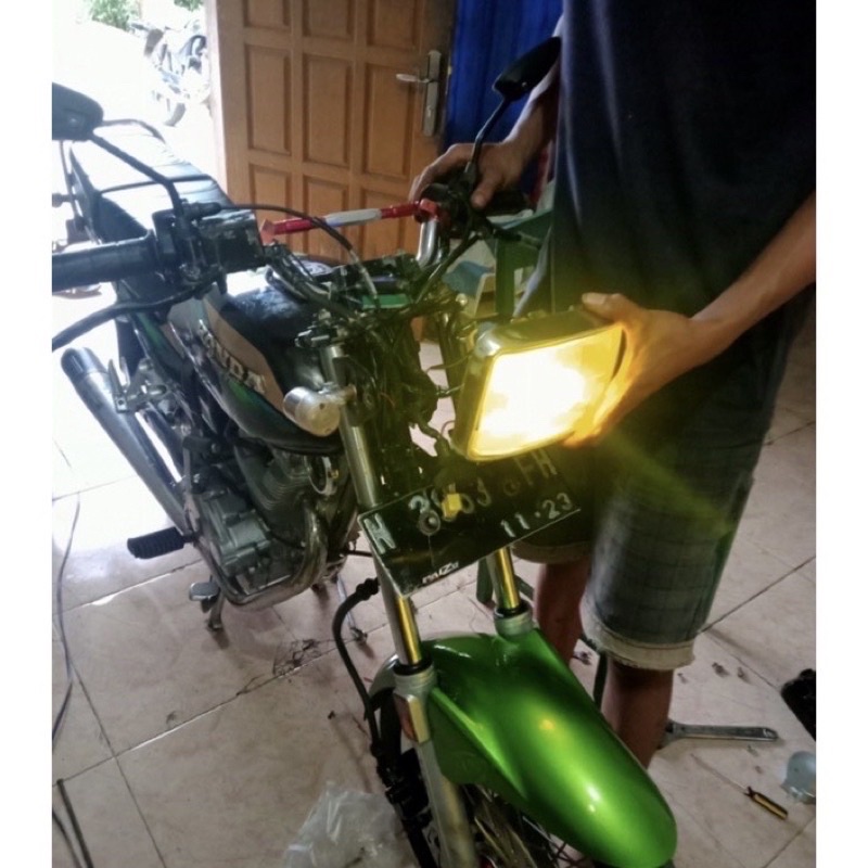 Lampu LED Utama Motor Mobil D2 H4 Laser 2 Warna Putih Kuning AC DC Yamaha Vixion Ninja R15 Pulsar dll