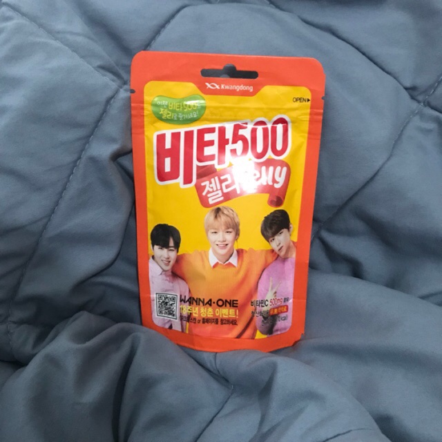 

Wanna One VITA500