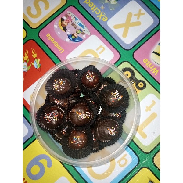 

kue bola-bola coklat Homemade