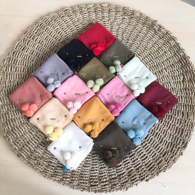Kerudung Segi Empat Ariona Pompom