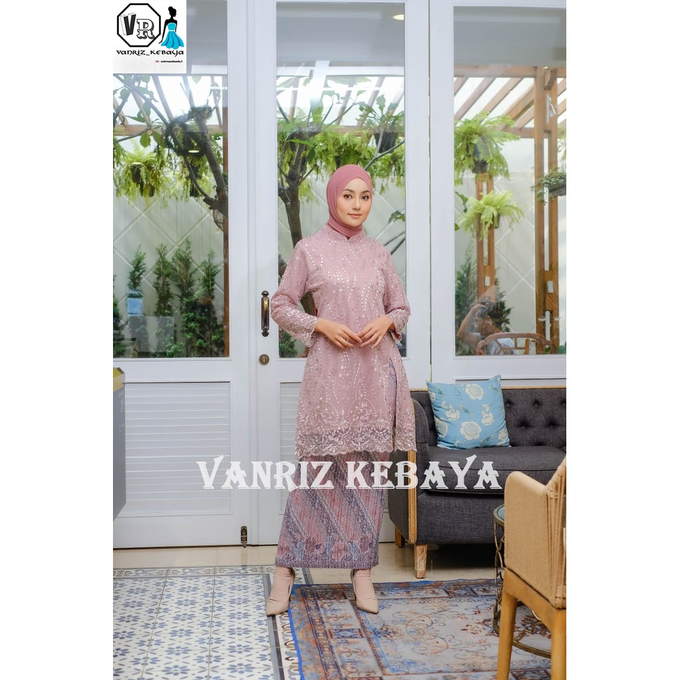 Vanriz Kebaya-Tunik Kebaya Tile Nagita