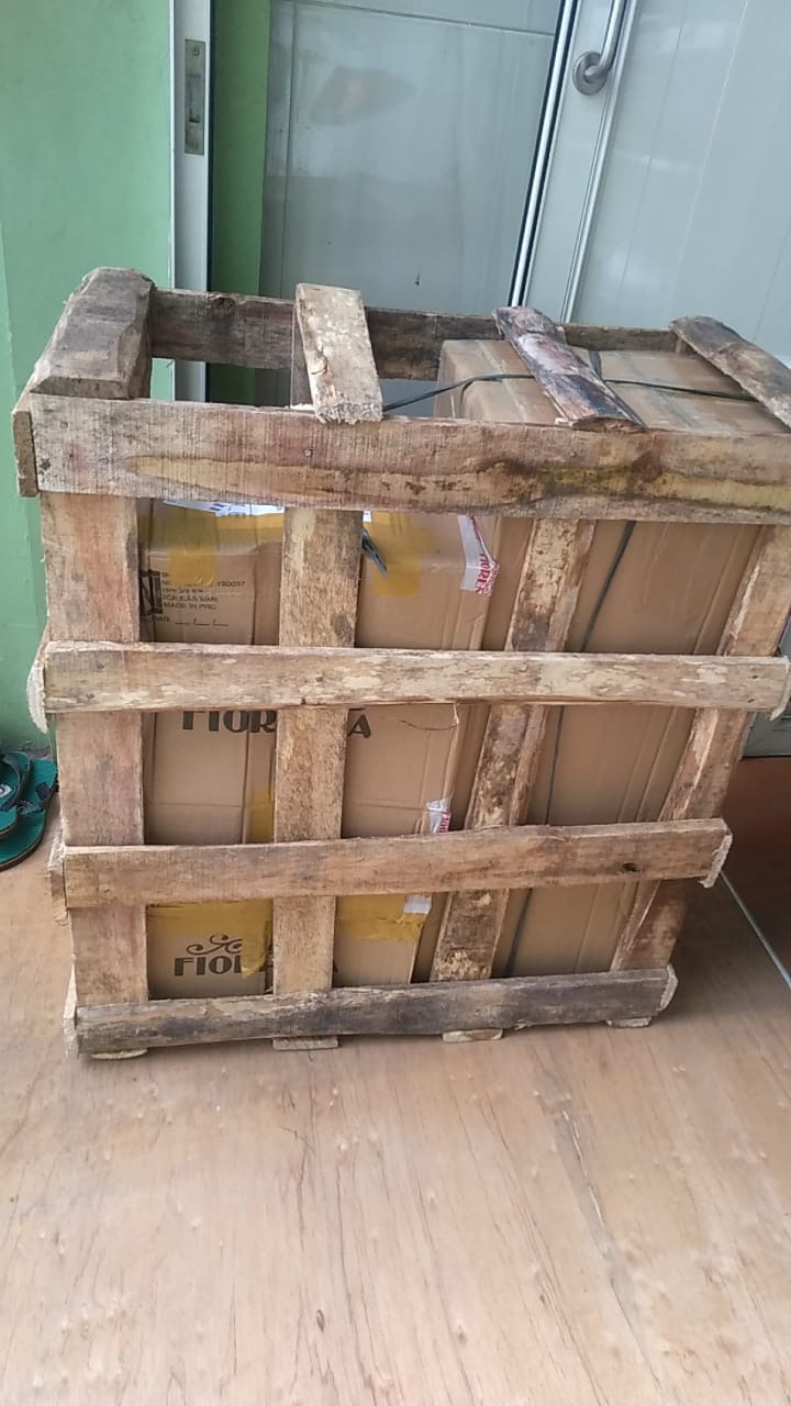 Pilar Set Bunga London Keramik