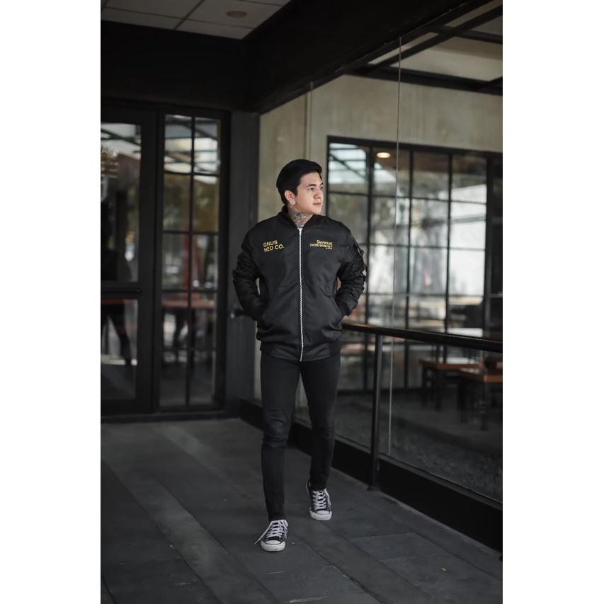 Jaket bomber pria anti angin original  - Jaket Bomber gaul anti angin dan dingin