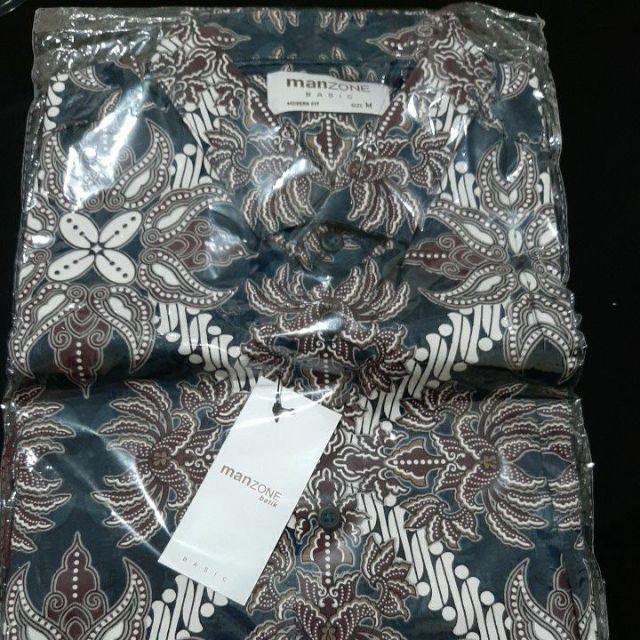 Manzone Kemeja Batik Pria Lengan Pendek Modern Fit Karaka 6-bestbuy-navy