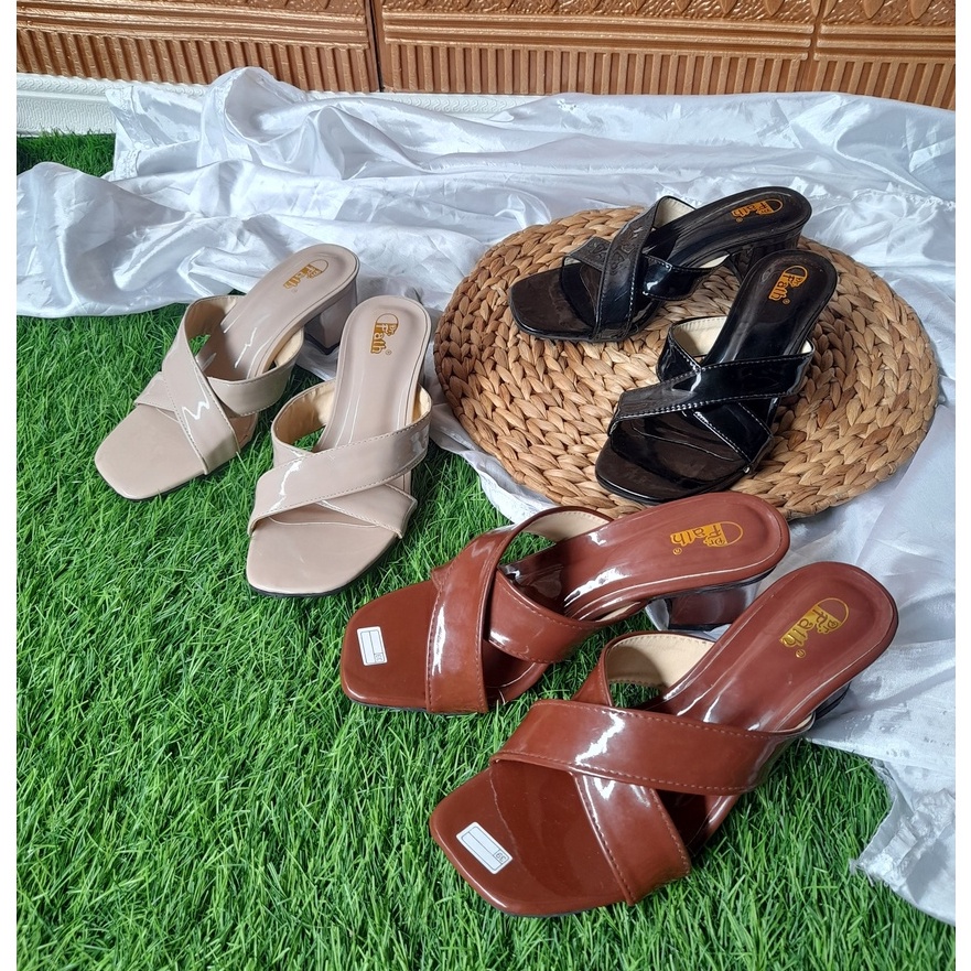 Sandal heels wanita hak tahu 5 cm strap silang HB-05