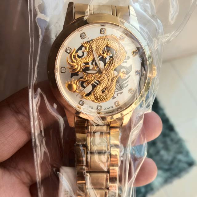 Jam dragon 3 dimensi