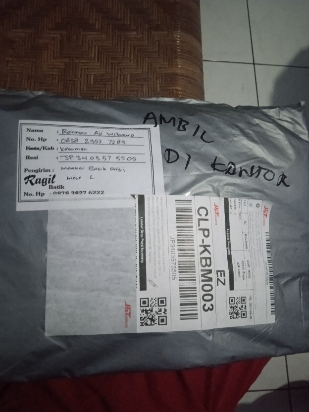 Kemeja Pria Modern Kombinasi Batik Perada Mete Putih