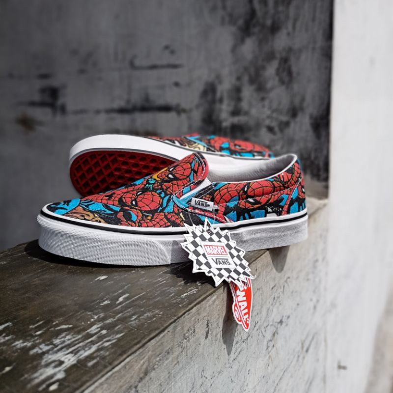 VANS CLASSIC SLIP ON x MARVEL “SPIDER-MAN” BLACK ORIGINAL