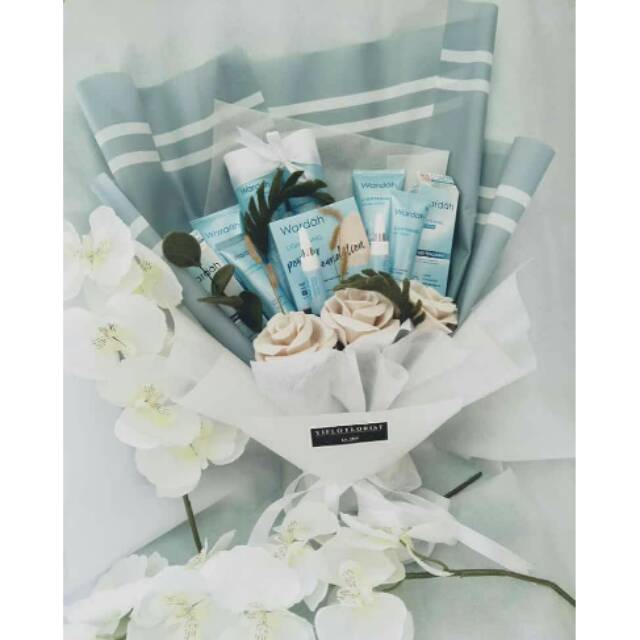 Buket bunga, buket wisuda, buket uang, buket murah, buket make up