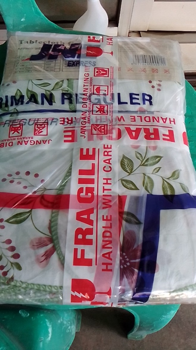 Taplak Meja Anti Air Motif Bahan Peva 137 X 180 Cm Table Manner Motif Flamingo Lv Fruit