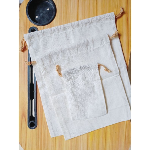 

pouch alat tulis