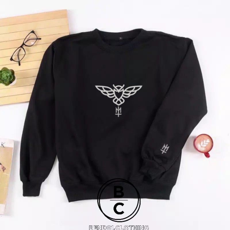 crewneck maternal disaster