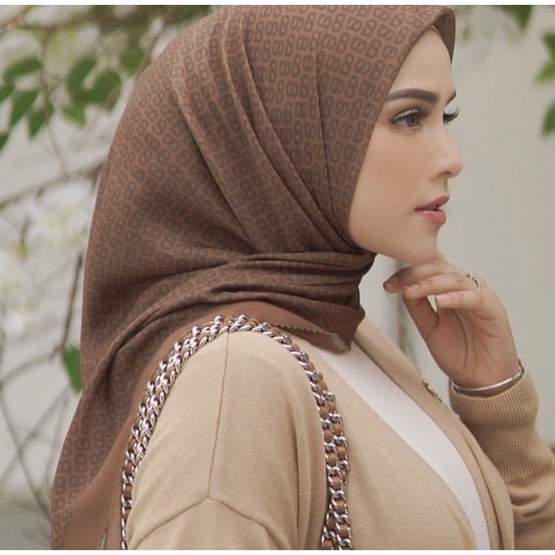 Tapis Square Buttonscarves Rust