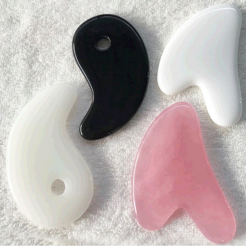 Alat Pijat Gua Sha Kristal Resin Alami Anti Aging Untuk Perawatan Kulit Wajah / Tubuh / Leher