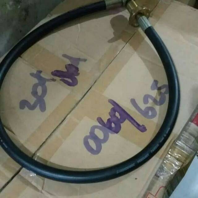 Selang gas pigtail instalasi gas tabung 50kg