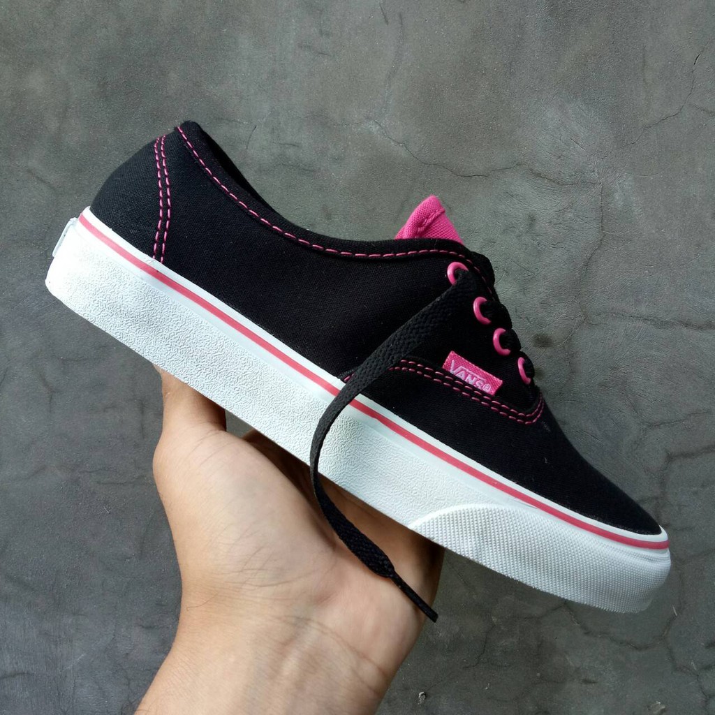 vans authentic black pink