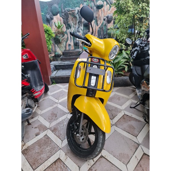 aksesoris yamaha fazzio depan rak fazzio hitam
