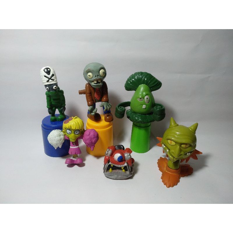 Plants Vs Zombies KFC Chaki Kids Mix Monster Zombie Devil Toy Setan Cheerleader Penari Pom Girl Rare