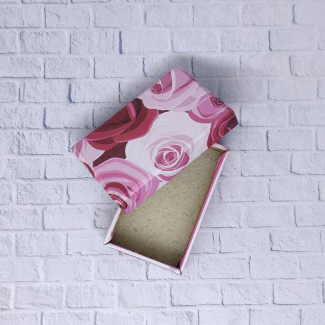 

BOX AKSESORIS KARTON PREMIUM