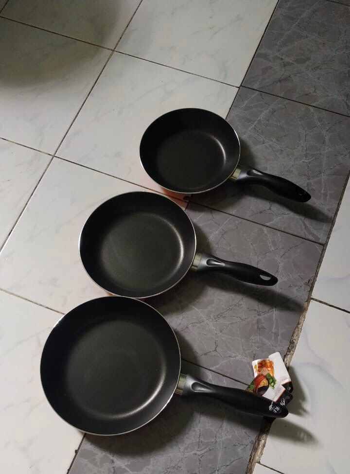 Kirin Ganda Set 3 In 1 Frypan 20cm + 22cm + 24cm Perlengkapan Masak