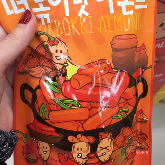 Tteokbokki almond