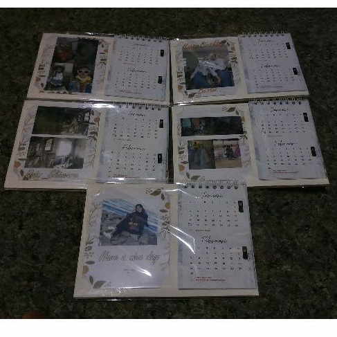 

kalender duduk custom
