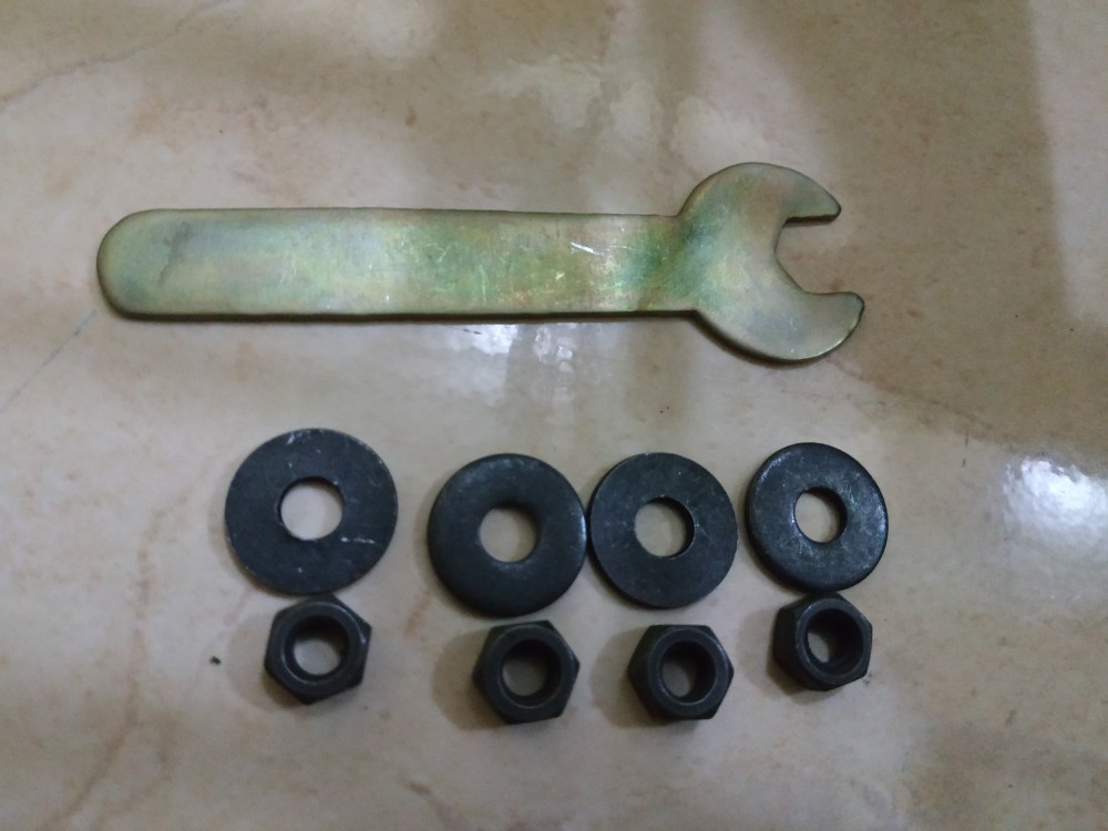 Me&dots - Kursi Rotan Sofa