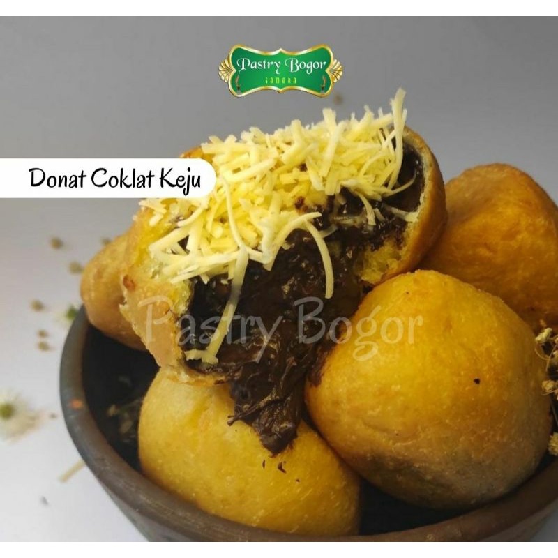 Donat Coklat Keju Frozen by PastryBogor