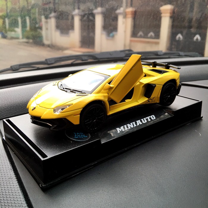 Parfume Pewangi Pengharum Mobil Parfum Pajangan Miniatur Mobil LAMBOGHINI Limited Edition