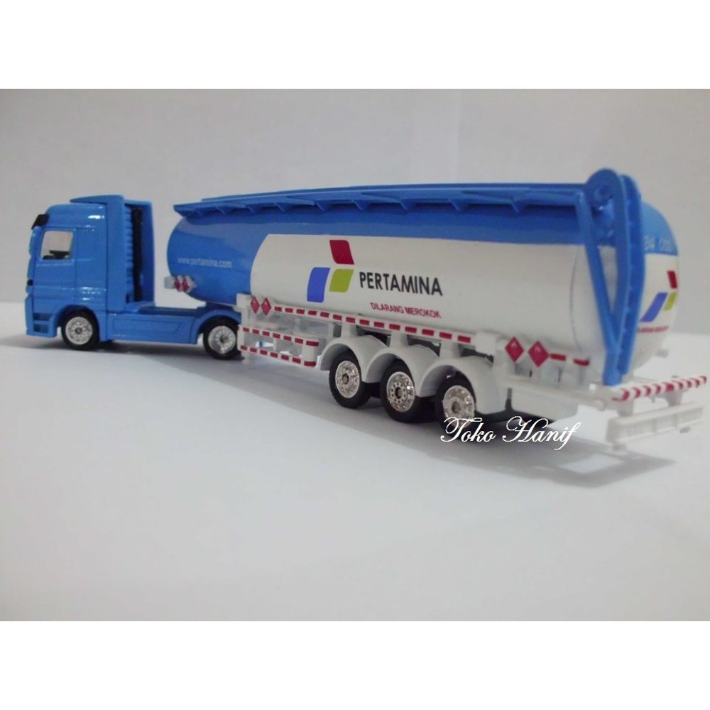 Diecast Miniatur Replika Truck Tanki Pertamina Blue