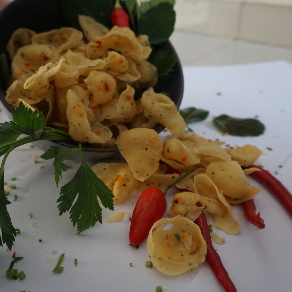 

Keripk Calung Daun Jeruk PEDAS 56gr