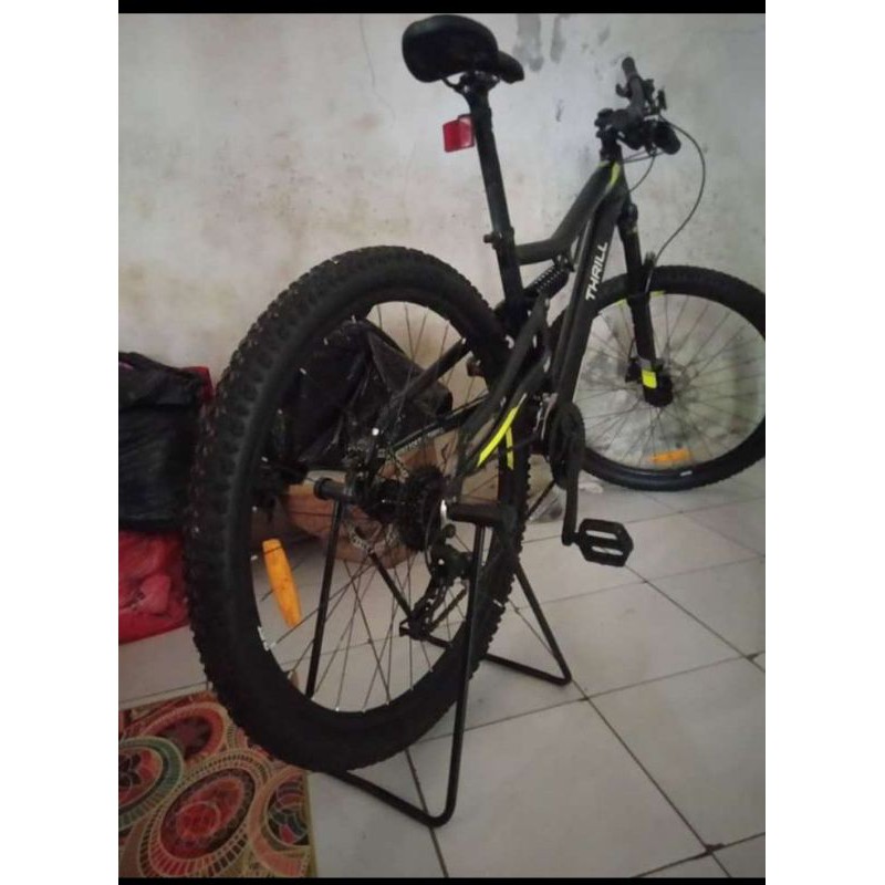 thril oust 1.0 ukuran m