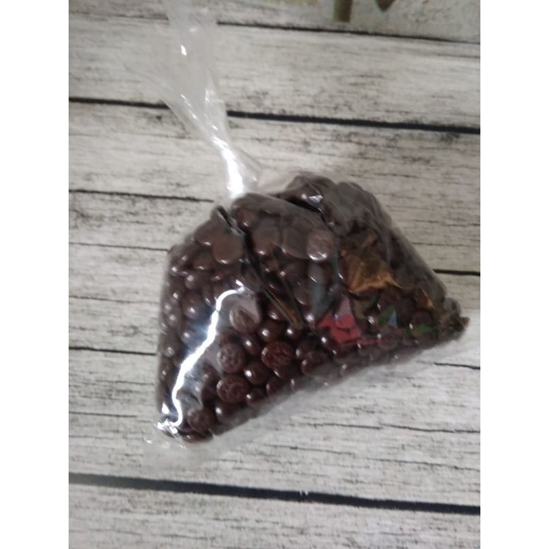 

coklat Choco chip setengah bulat kemasan repack 100gr