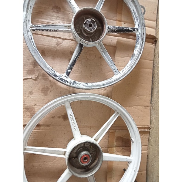 velg honda supra tromol depan belakang.palang 6 lurus.kuat dan keker kondisi 90%