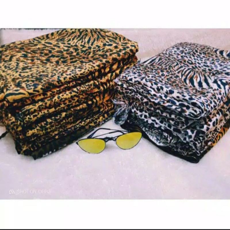 kain pantai bali motif macan/loreng kain pantai murah