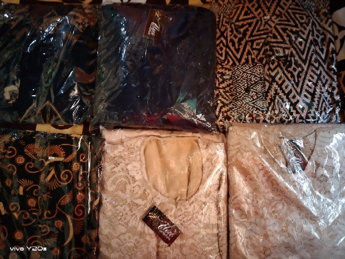 Batik Couple Princes Hayunda Sarwendah Anami Kebaya Modern