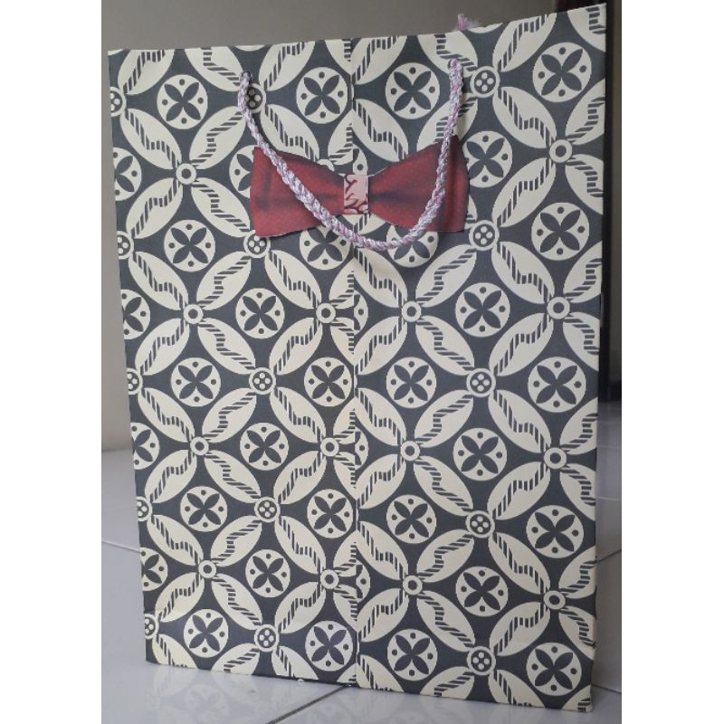 

paperbag/ tas kertas kado
