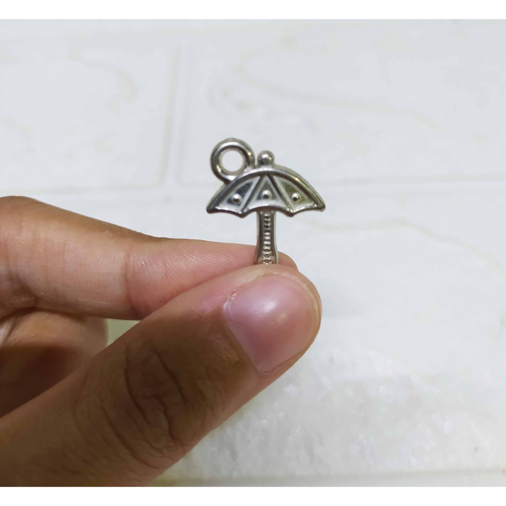 Charm Perhiasan Silver Manik Bentuk